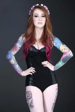 Hot-Tattooed-Girls-3:  Secret Tattoo Meanings Http://Raiden0615.Viralphotos.net/Secret-Tattoo-Meanings