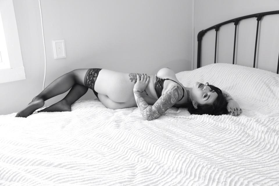 tattooedladiesmetal:  Love Tattooed Ladies!
