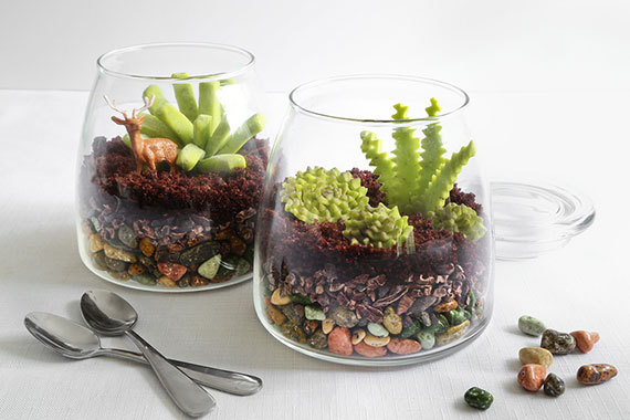  Incredible DIY Edible Terrarium With Candy And Chocolate 