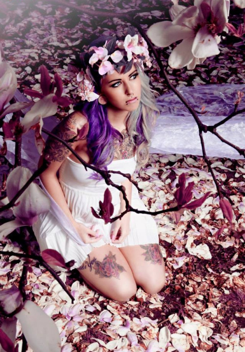 badbitch-empire:  Flower child. 