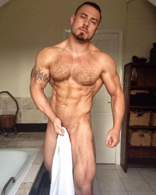 XXX ultra-masculine:  Marshall Arkley (@marshallarkley photo