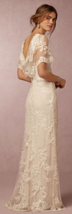 Vintage is totally my style. So gorgeous