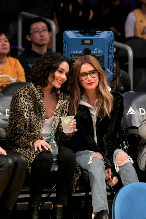 January 15, 2016 - At the Lakers - Pistons Game in Los Angeles