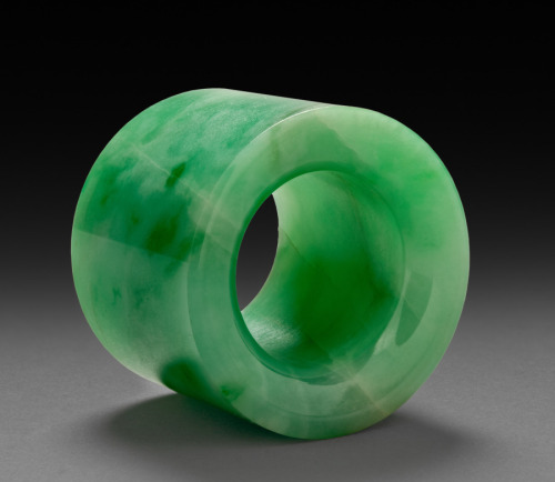 cma-chinese-art: Thumb Ring, 1800s-1900s, Cleveland Museum of Art: Chinese ArtSize: Diameter: 3.4 cm