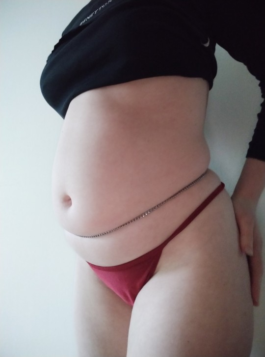 Porn Pics bellabloatbelly:What do you think? (´∧ω∧｀*)