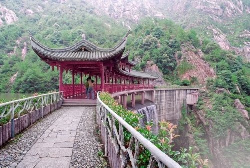 fuckyeahchinesegarden:Tiantai Mountain, Taizhou, Zhejiang province, China. 浙江台州天台山