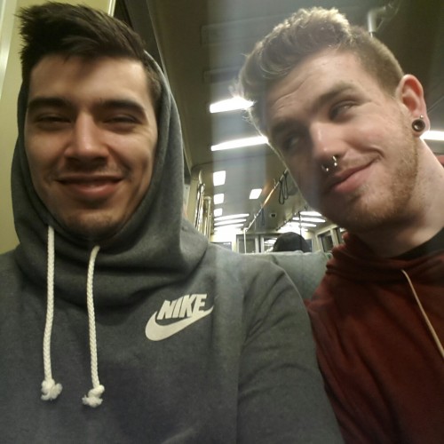 subcyst:  lorde-nzo:  He makes me so happy.  I’m so lucky to have him in my life 