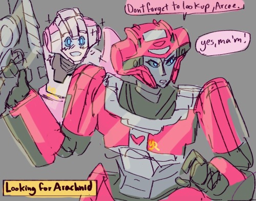 Elita One And Arcee C: She Do Be Looking Up To Her Tho.