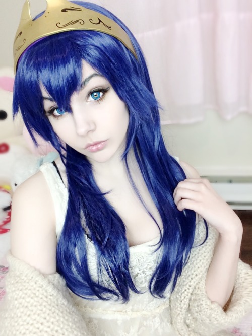 eikkibunny:  “I challenge my fate!” Lucina costest :-)