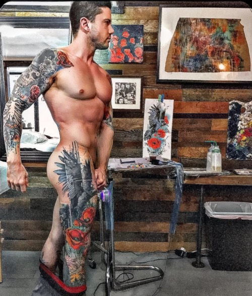 puphawaii:  heavenlymodels: Joe Putignano displaying his new leg tats (@joeputignano)   bone-up!  puphawaii & puphawaiitoo   
