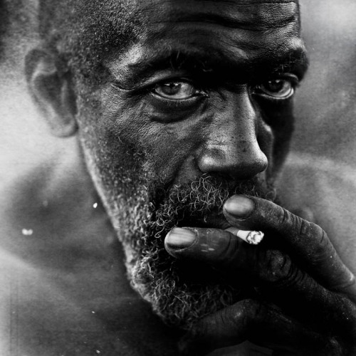 Lee Jeffries took these wonderful pictures of homeless people all around Europe & USA.