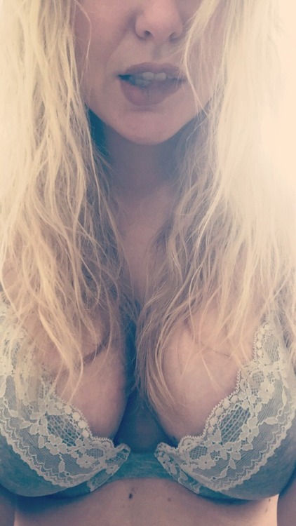misssweetdk: Working home today..