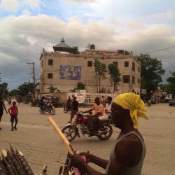 algxrianos:Lèogâne, Haiti