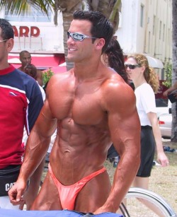 manthongsnstrings:  One of my most favourite muscle shots ever of Brian Wiefering 