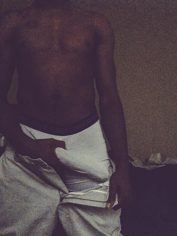 blackgaygifs:  muthafuckaz everywhere going crazy for #eggplantfriday - big bulge