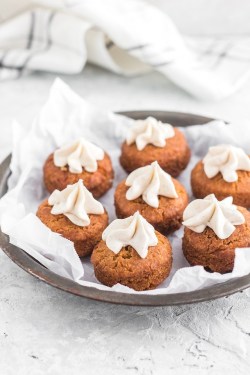 sweetoothgirl:Mini Apple Cider Doughnuts