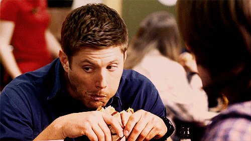 elliejellyfishgrace:  HE’S SO CUTE FUCK