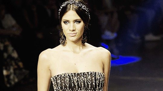 discoveryourdubai:  Fashion  