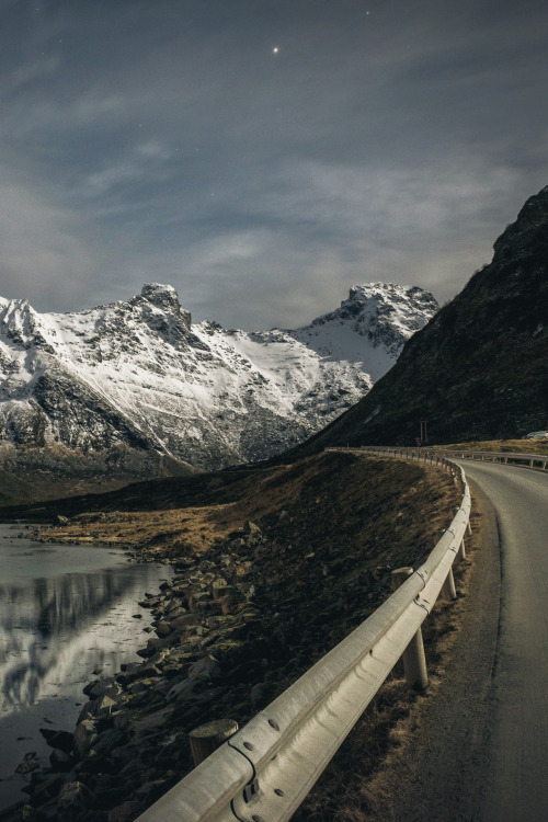 mstrkrftz:  l u n a | fredvang, norway by elmofoto on Flickr.