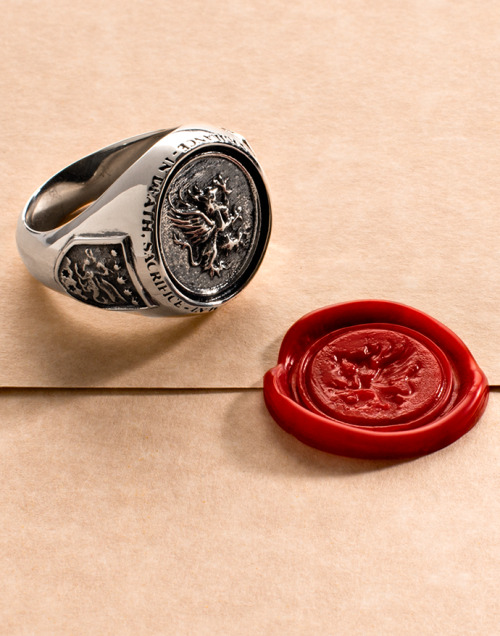 afragmentcastadrift:……….!!!!!!!!!!!! Grey Warden Signet Ring from Sanshee