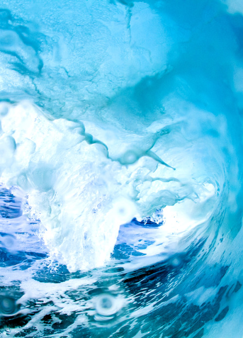 surf4living:blue chandelierph: john philpotts