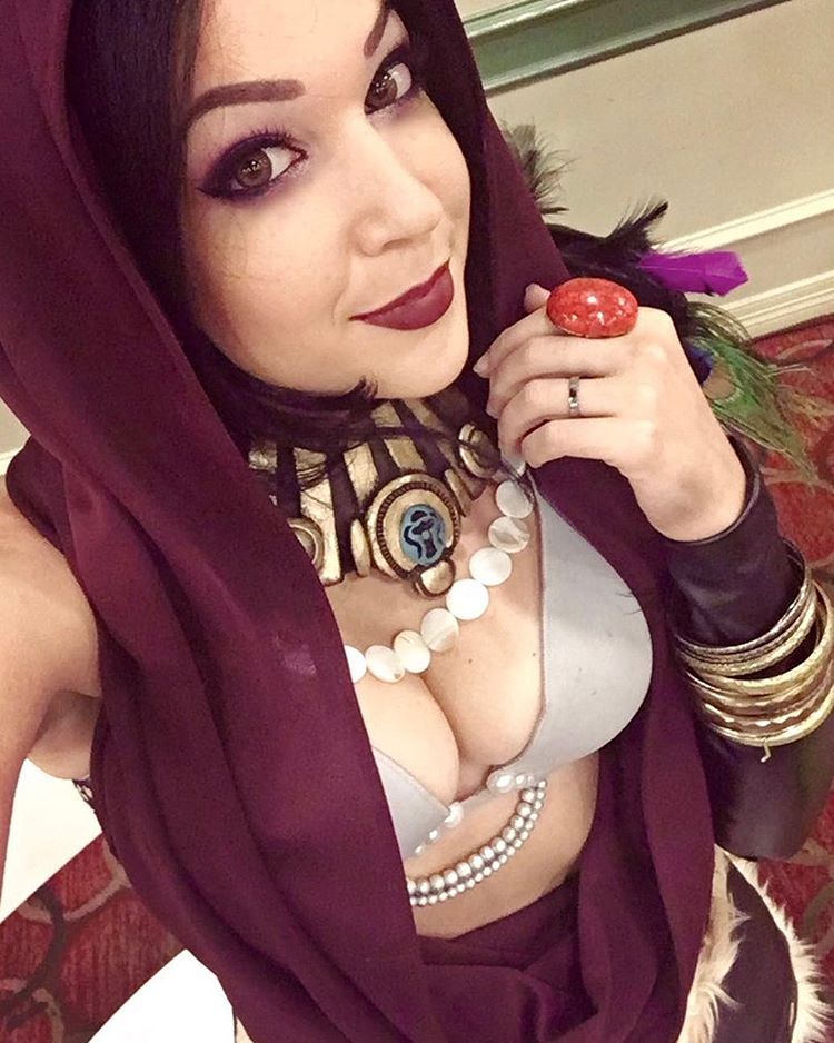 nicolejeancosplay:  Ooh, witchy woman. 😈 I’m sending out personalized postcards