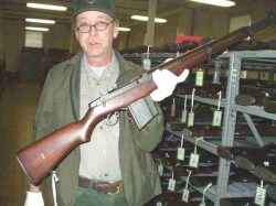 bolt-carrier-assembly:  the-coriolis-effect:  whiskeyandspentbrass:  Garand fitted to take BAR magazines.  Holy fucking battle rifle batman  This isn’t too hard to do actually.
