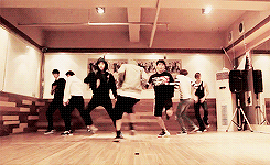 soowons:  INFINITE - Back Dance Practice (x) 