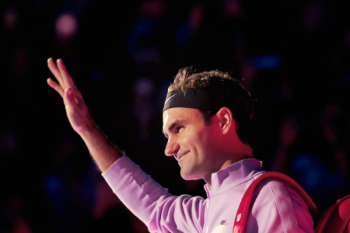 Roger Federer defeats Jack Sock 6-4 7-6(4) in his first group stage match at the ATP Finals. He reco