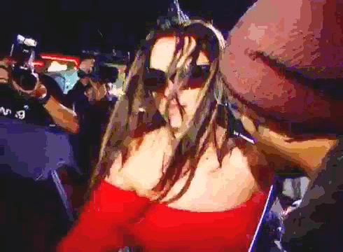 bellumprincess:I’m Mrs. Oh my God that Britney’s shameless!