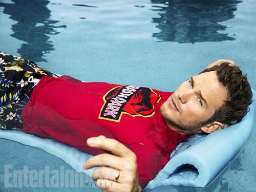 matt-daddaryo: Chris Pratt Makes a Splash: EW Summer Must List Photo PortraitsPhotos Credit: BEN WAT