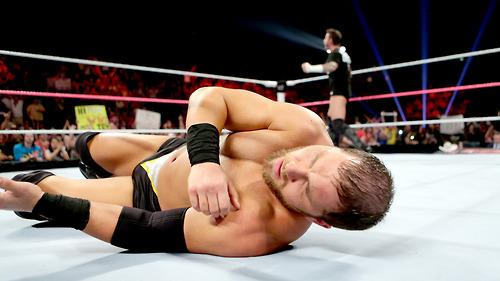 Nice bulge Axel&hellip;.I&rsquo;m guessing you like getting beaten down my