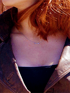 dancys:  “Honestly, [the arrow necklace] was a choice that Scarlett herself made