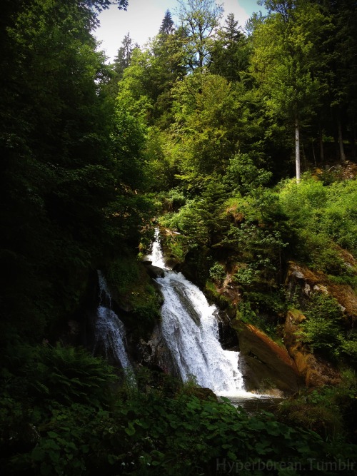 hyperb0rean:Die Triberger Wasserfälle, circa 1900 and in 2014, is one of the highest Waterfalls in G