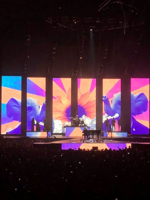 forever9intheafternoon:Pray For The Wicked Tour United Center, Chicago IL. 7/17/18