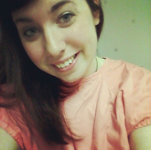 gynie-ville:  She visits the gynecologist as a regular part of her female health care.