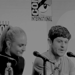 Sophie Turner And Iwan Rheon Being Adorable At The Game Of Thrones SDCC 2016 Panel