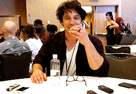 evilduckling:poc meme: [1/20] celebrities of colour→ bob morley (actor)As a child, primary schoolwas