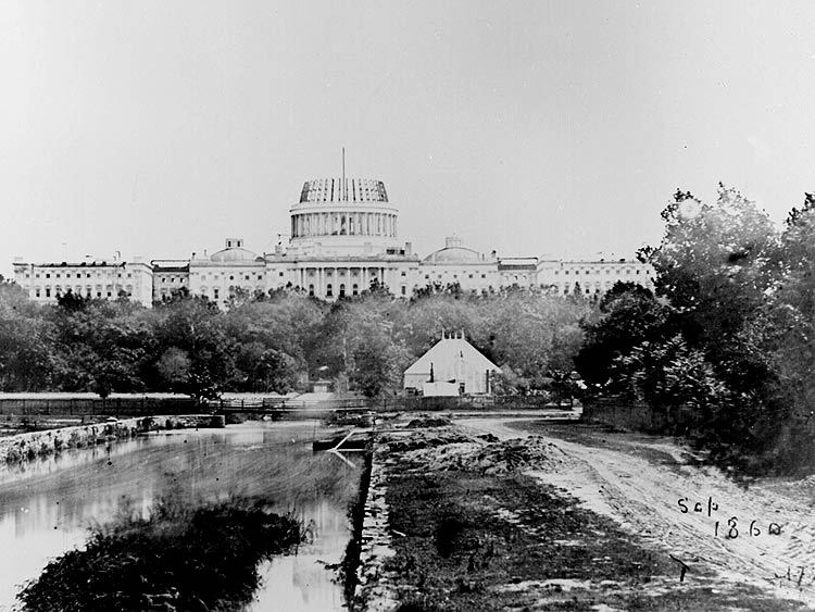 In 1856, the old dome was removed and work began on a replacement with a new, fireproof