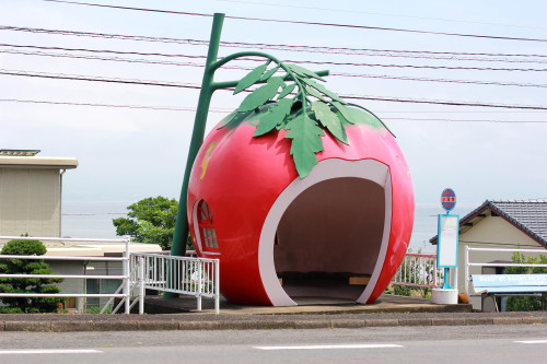 kelleyelizabet:  crazy-kitch: fruits bus stop - Nagasaki my main home is the strawberry and my summer home is the watermelon 