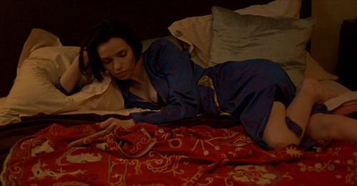 susiediamonds: Trouble Every Day  || 2001  director: Claire Deniscinematography:   Agnès Godard  