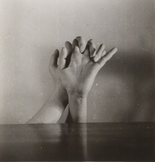 cerceos:  Hans Bellmer (1933-34) 