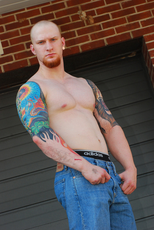 camplovejoy:  ruggerdan:  lily white skin, red goatee, blue eyes. WOW!  I know right!