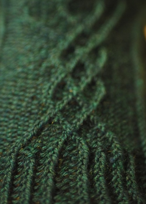 chocoholicannanymous: I (finally) finished the first of my Wrought Iron socks. Thanks to the light t