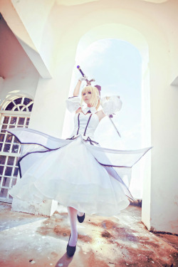 sexycosplaygirlswtf:  Saber Lily -  Fate/Grand