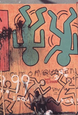 t0tally-indie:  gifbuster:  New York - Mural by Keith Haring  forever my favorite mural ever 