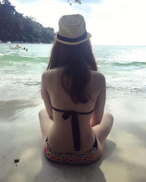 koleksiamoimalaysia: Sonia Lim…would love to you give you a creampie…