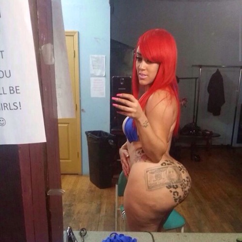 kojilicious:  bootylicious