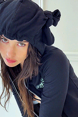 GRACIE ABRAMS HIGHSNOBIETY / MARIE TOMANOVA