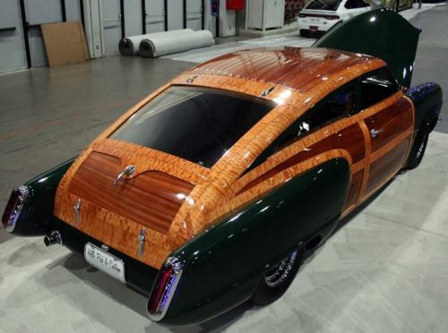 she-digs-rocknroll:  Studebaker at SEMA….. Holy fuckkkkk meeee 